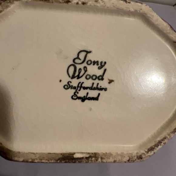 Vintage Collectible Tony Wood Cottage Teapot Staffordshire England - Picture 7 of 10